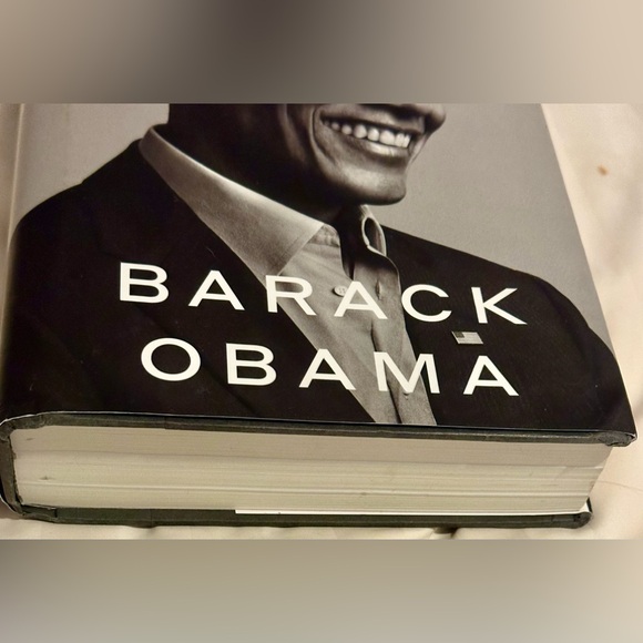 A Promised Land Barack Obama HBDJ First Edition Presidential Biography Book - Picture 9 of 16